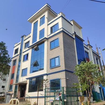 Ashray Residency Hotel Vanivilasa Puram Exterior foto