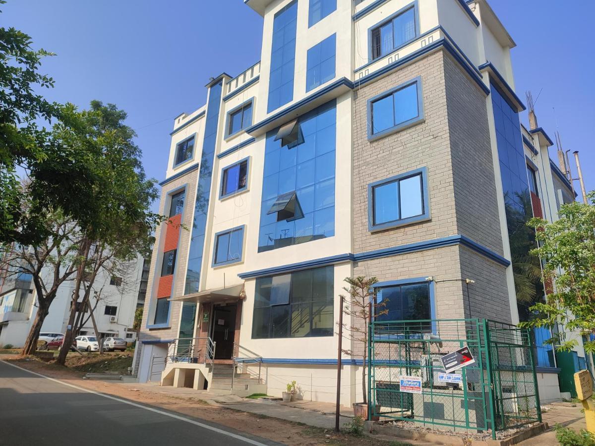 Ashray Residency Hotel Vanivilasa Puram Exterior foto